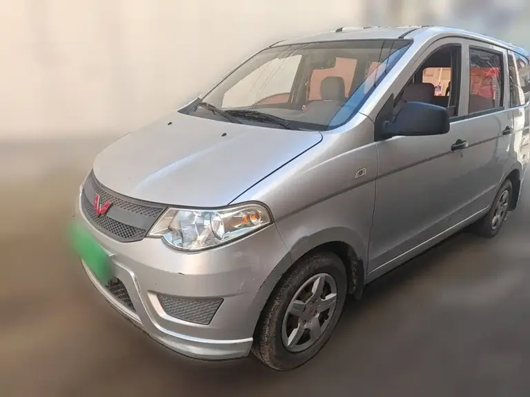 Wuling Hongguang 1.2 L S Basic CN-V