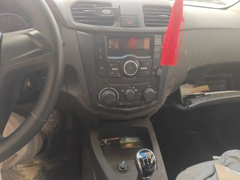 Wuling Hongguang 1.2 L S Basic CN-V