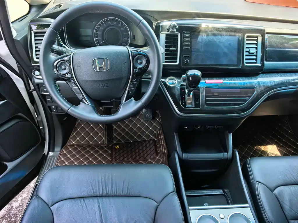 Elysion 2.0 L Hybrid Luxury