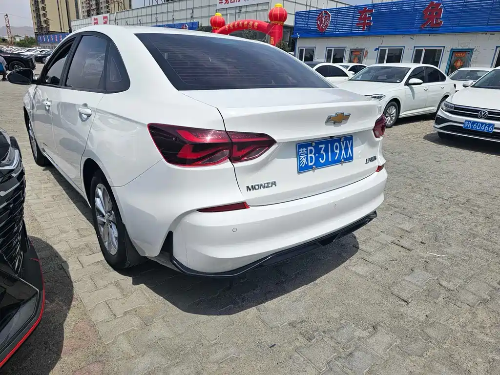Monza 1.5 L DCT Joy