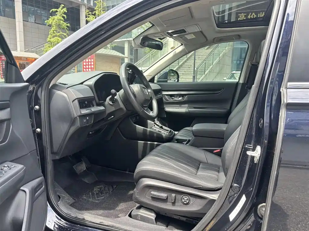 Breeze 240 TURBO 2 WD Luxury 5-seat