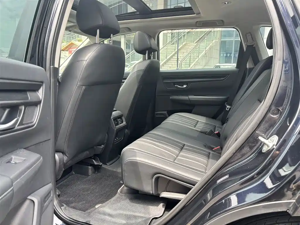 Breeze 240 TURBO 2 WD Luxury 5-seat
