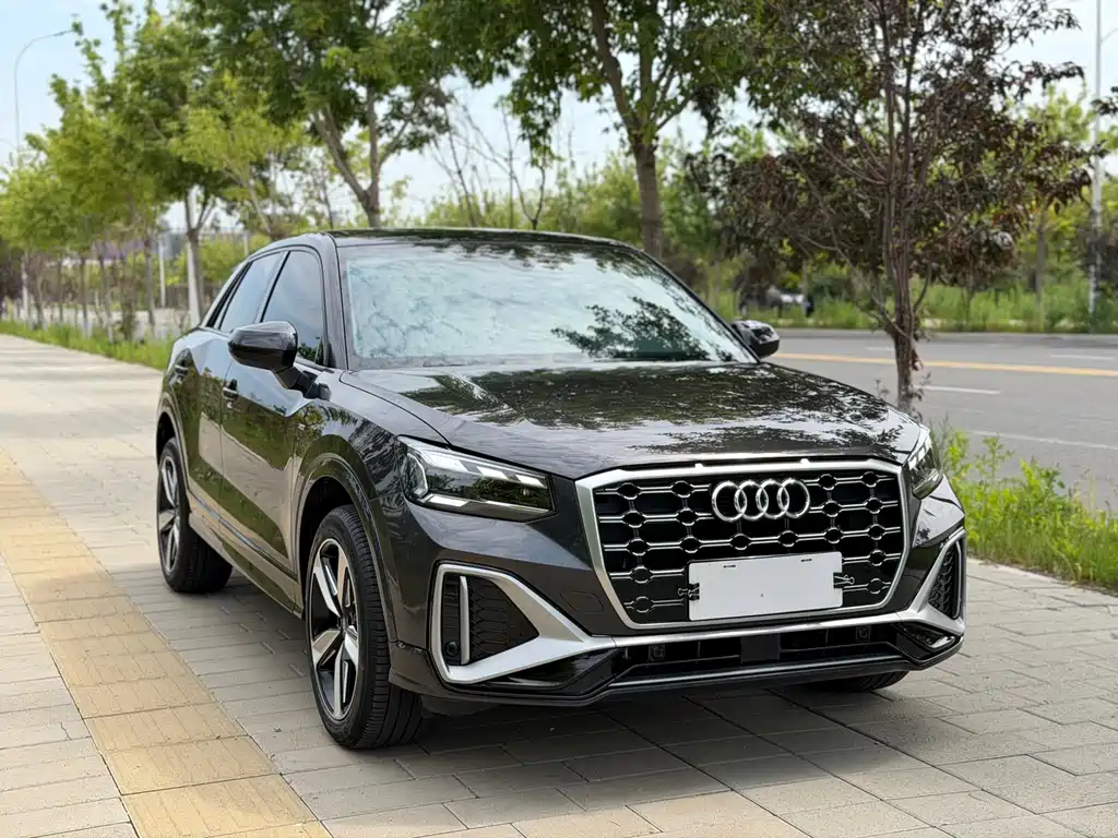 Audi Q2 L 35 TFSI Fashion Dynamic