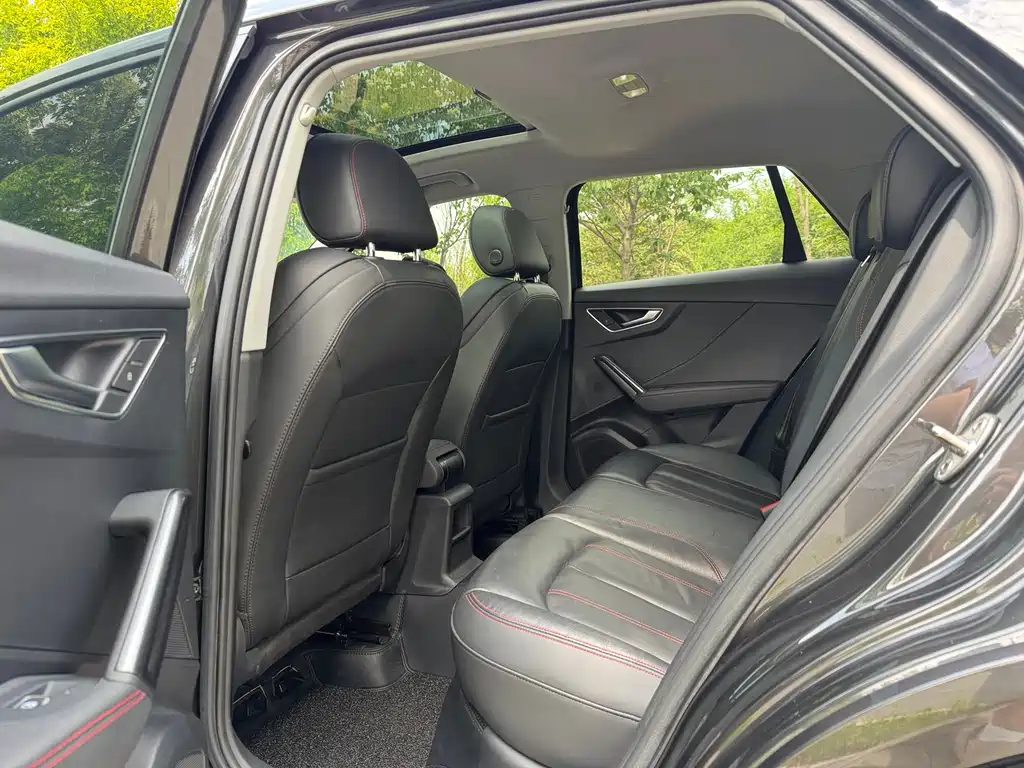 Audi Q2 L 35 TFSI Fashion Dynamic