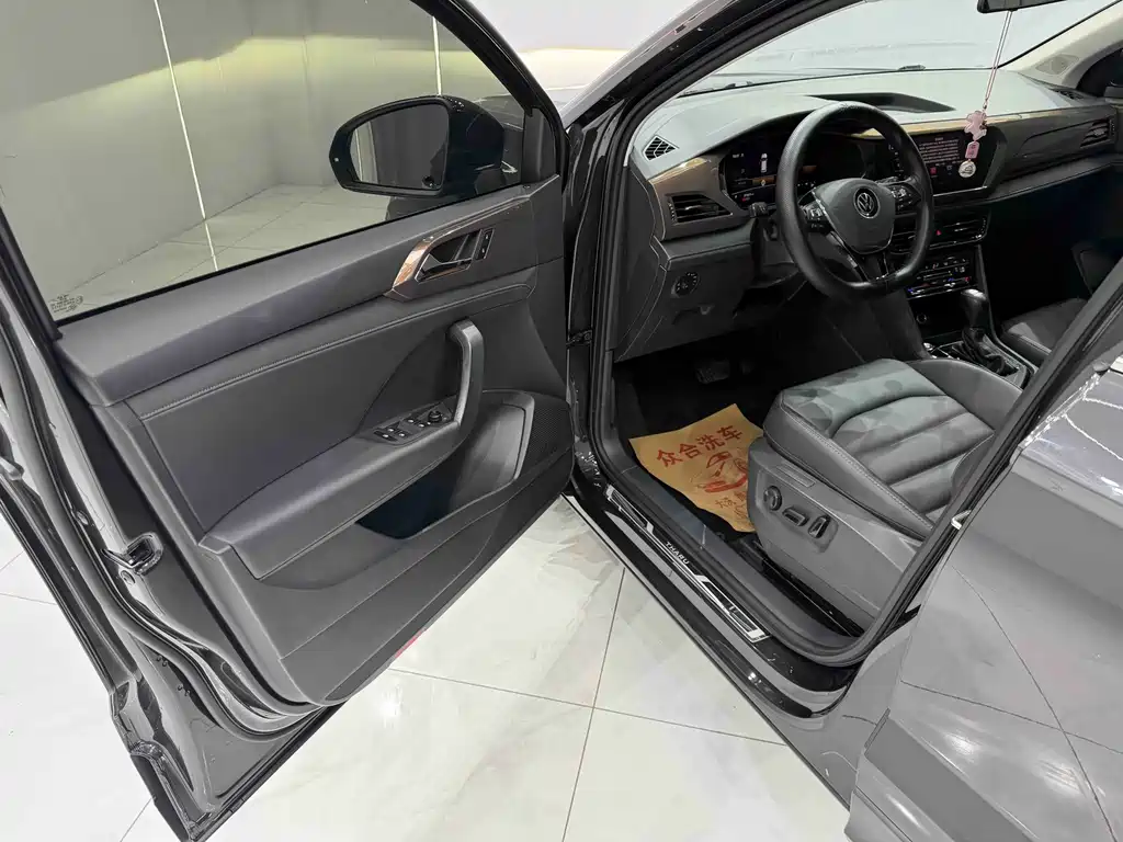 Tharu 280 TSI 2 WD Luxury