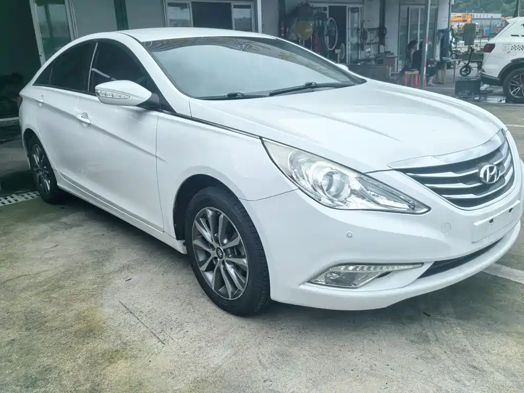 Sonata 索纳塔 2013款 2.0 L 自动时尚版