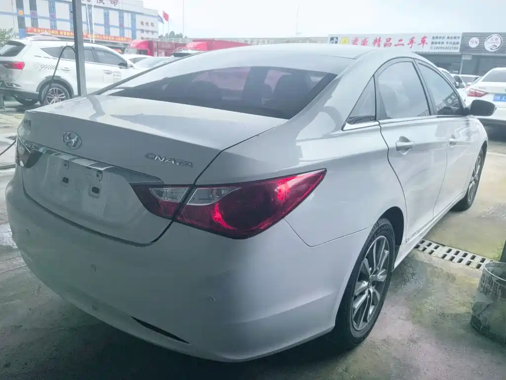 Sonata 索纳塔 2013款 2.0 L 自动时尚版