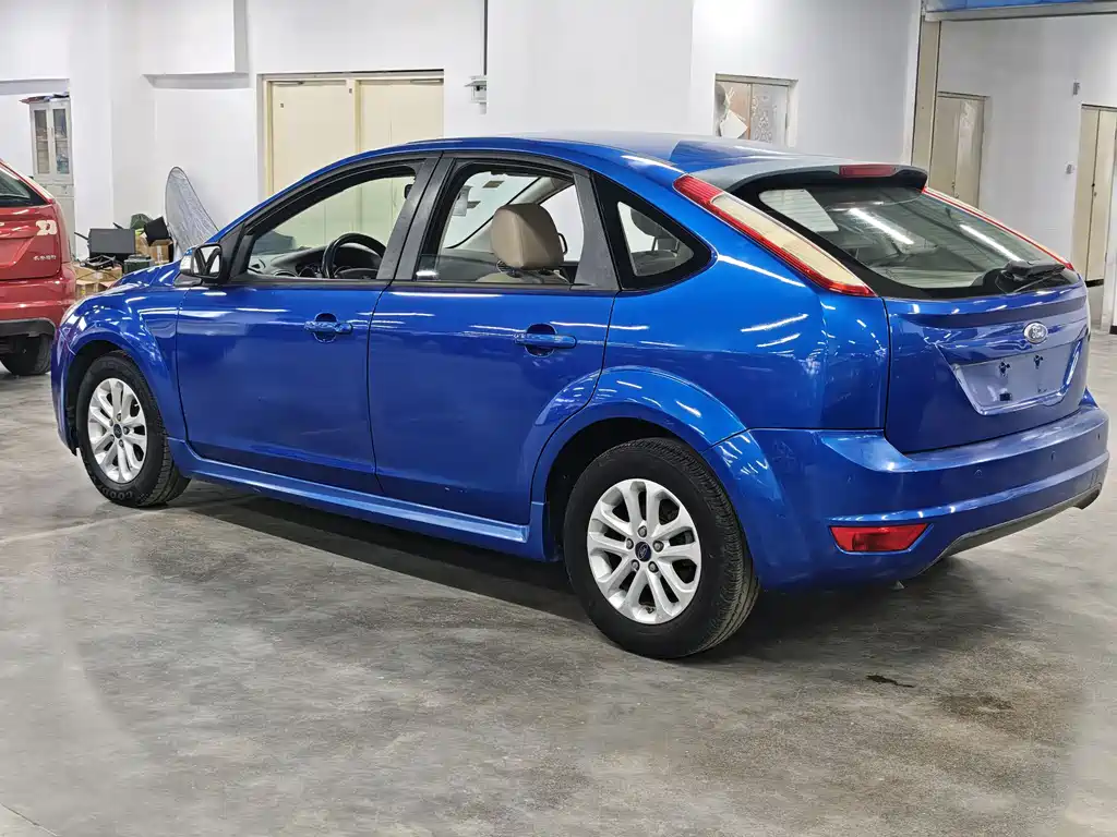 Focus Hatchback Classic 1.8 L Manual Fashion