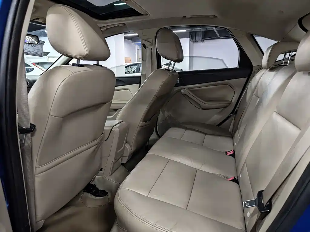 Focus Hatchback Classic 1.8 L Manual Fashion