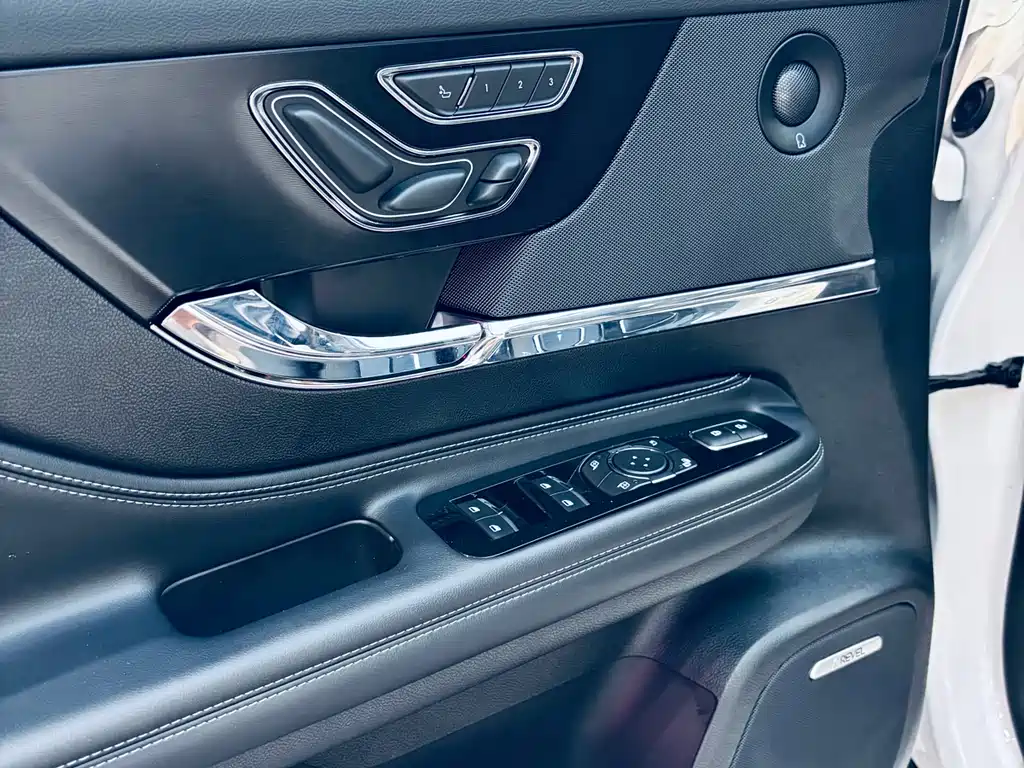 Corsair 2.0 T 4 WD Honor Shine