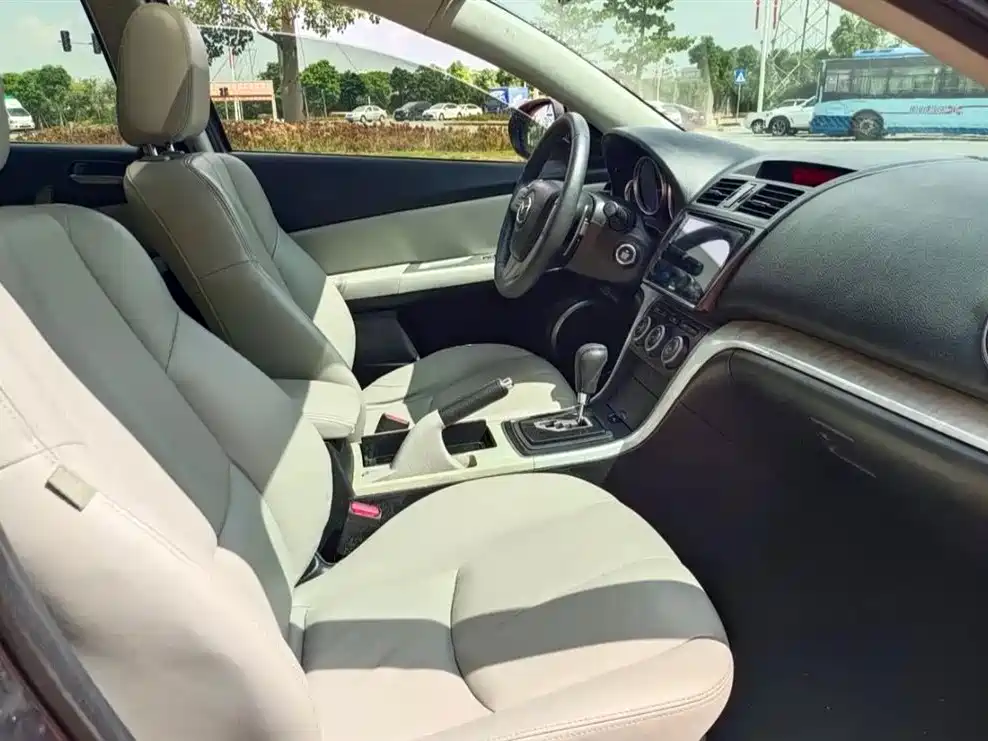 Mazda6 Ruiyi 2.5 L Auto Supreme