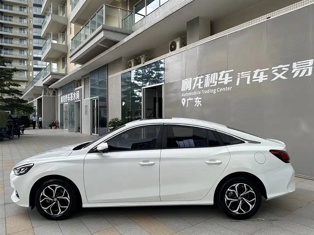 MG5 Facelift 180 DVVT CVT Youth Luxury