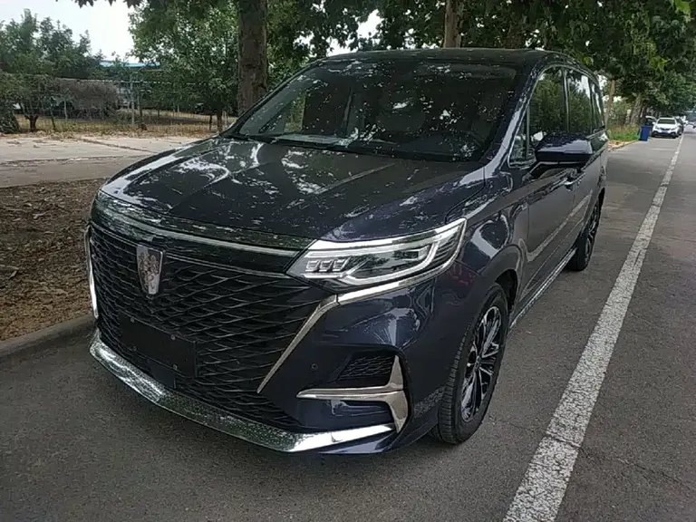 Roewe iMAX8 400 TGI Supreme Series Honored