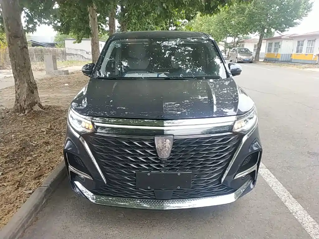 Roewe iMAX8 400 TGI Supreme Series Honored