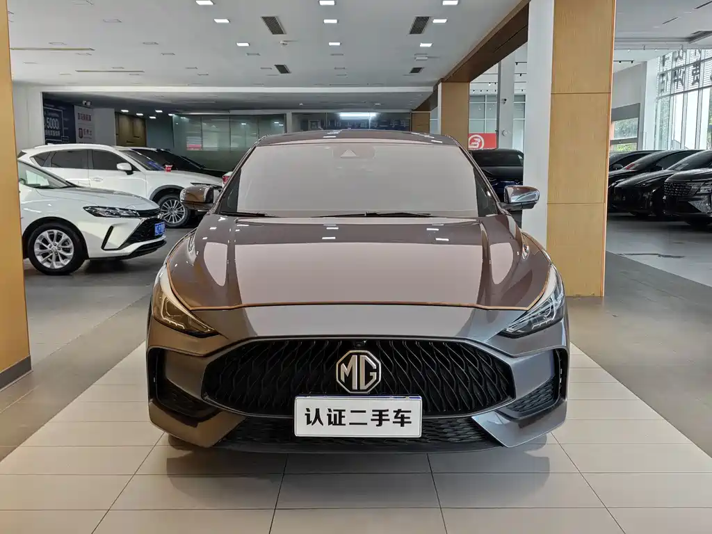 MG5 Facelift 300 TGI DCT Youth Luxury Flagship