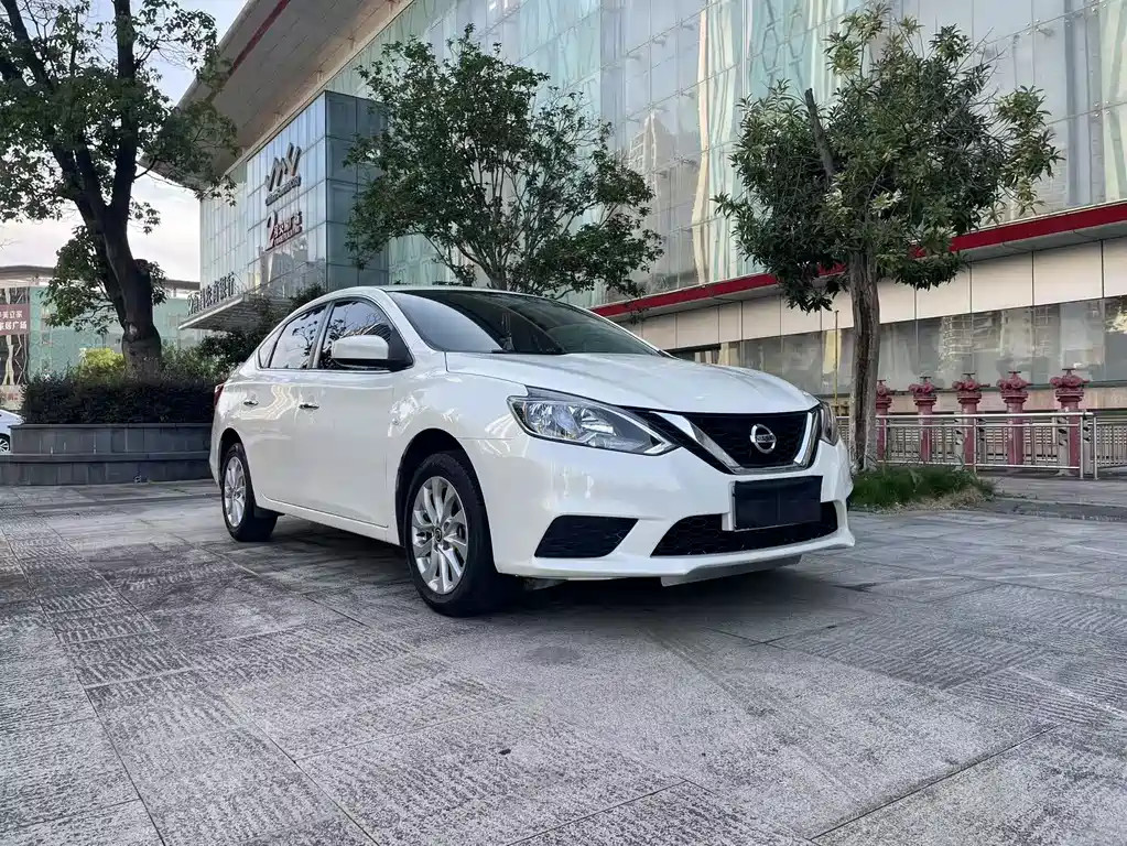 Sylphy Classic 1.6 XE CVT Comfort