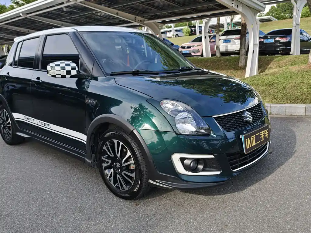 Swift 1.5 L Auto Fashion Cool Play