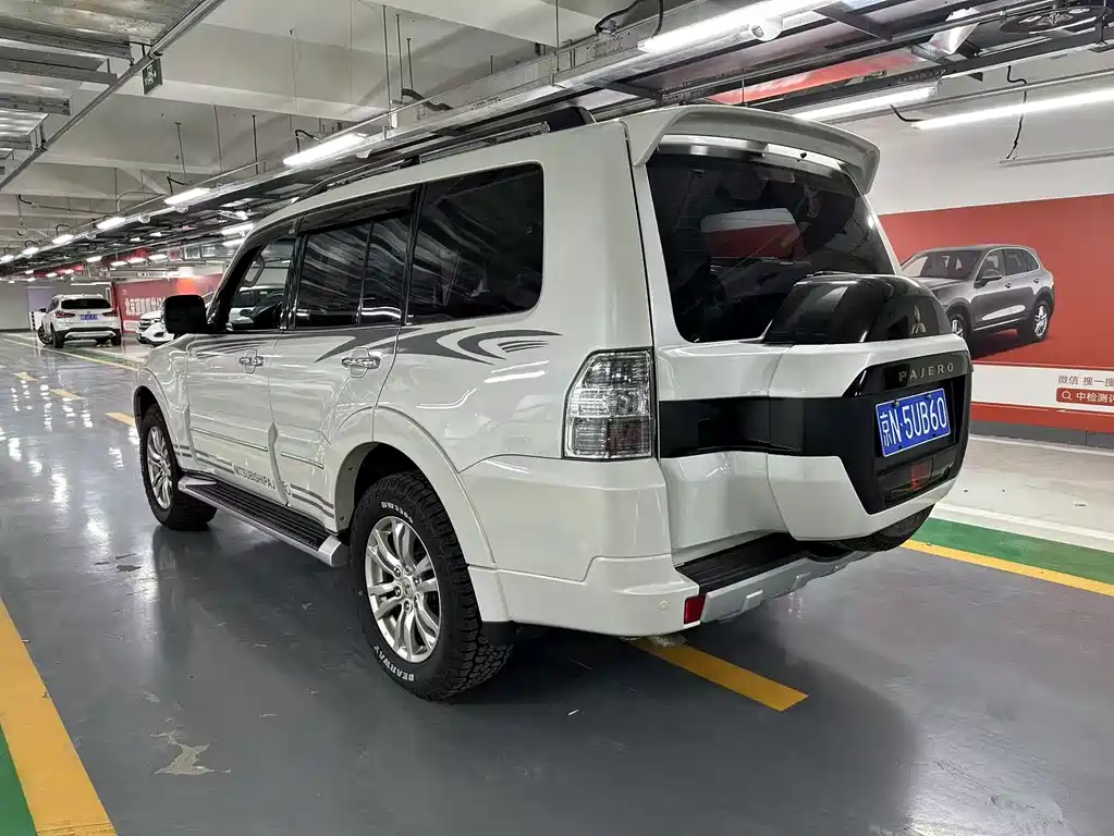 Pajero (Import) 3.8 L Middle East