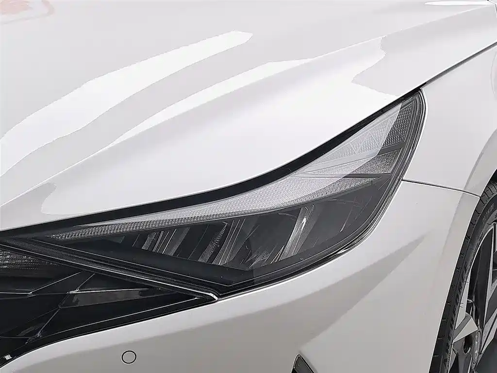 Elantra 1.5 L CVT LUX Distinguished
