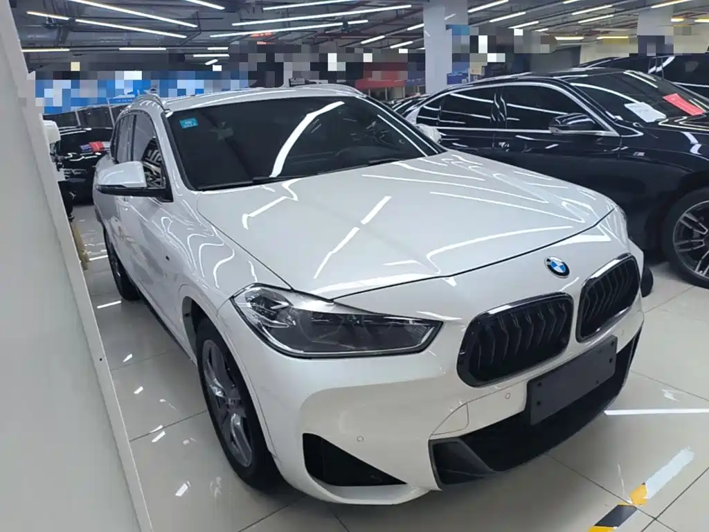 BMW X2 sDrive25 i Leading M Sport Package