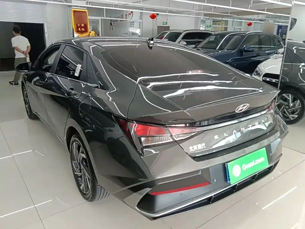 Elantra 1.5 L CVT GLX Elite