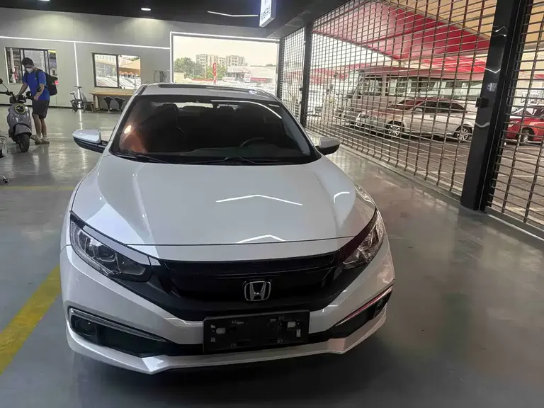 Honda Civic 180 TURBO CVT Style Motion CN-V