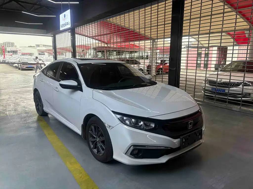 Civic 180 TURBO CVT Style Motion CN-V