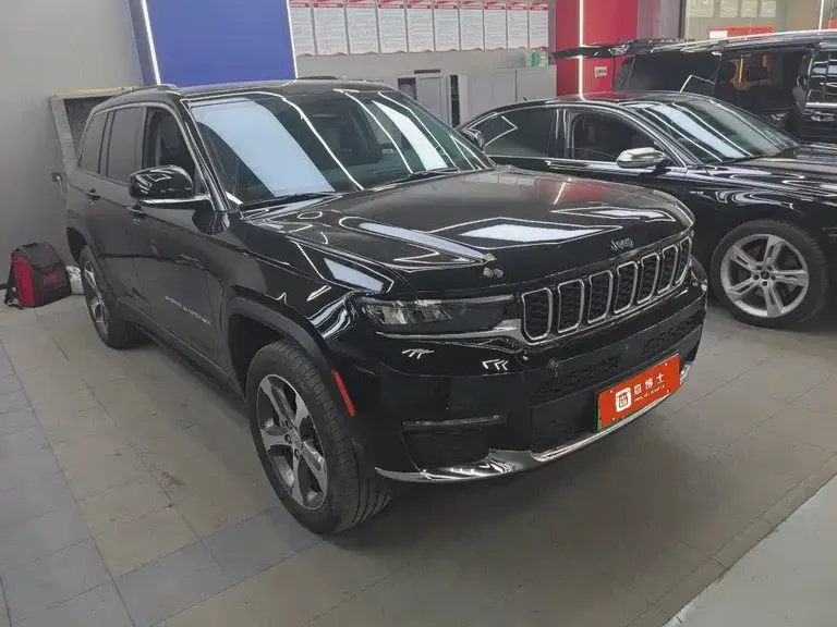 Jeep Grand Cherokee 4 xe (Import) 大切诺基4 xe进口 2024款 4 xe 高峰版