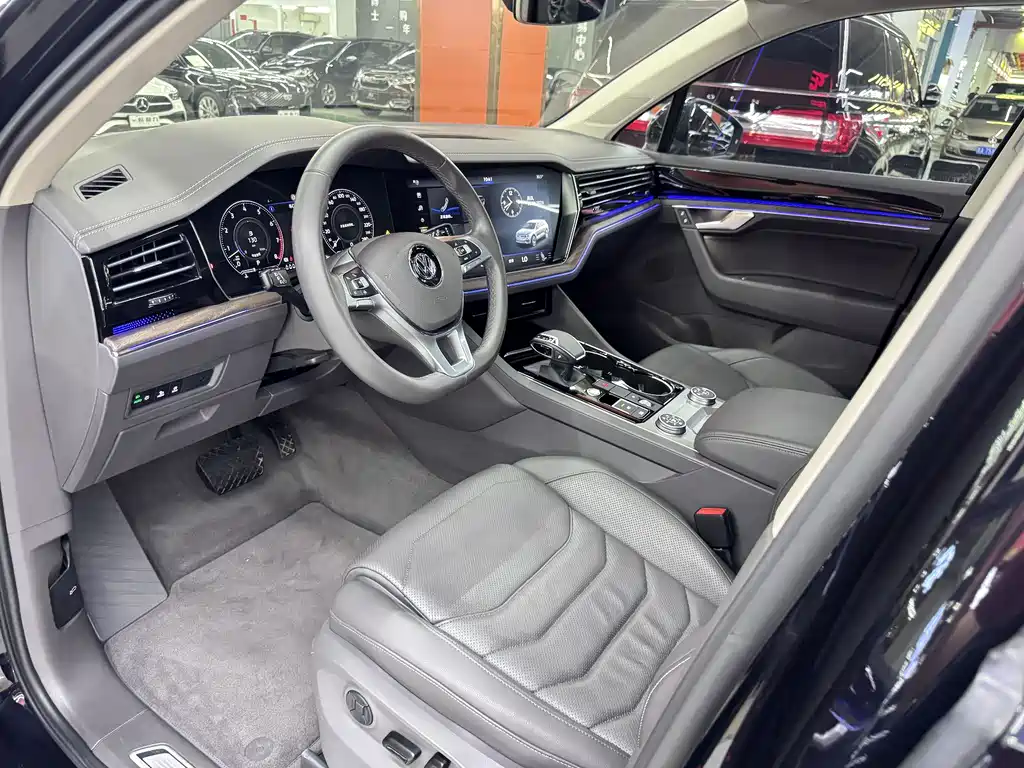 Touareg 3.0 TSI Sharp Edge CN-V