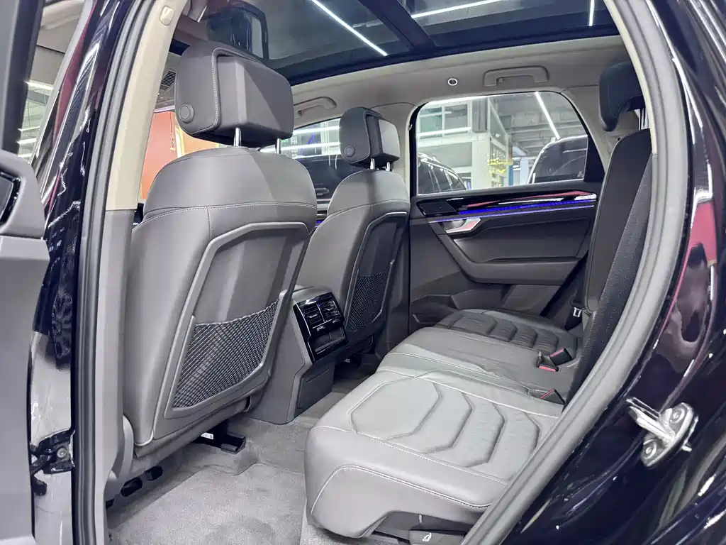 Touareg 3.0 TSI Sharp Edge CN-V