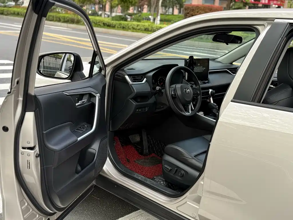 Wildlander 2.0 L CVT 4 WD Luxury