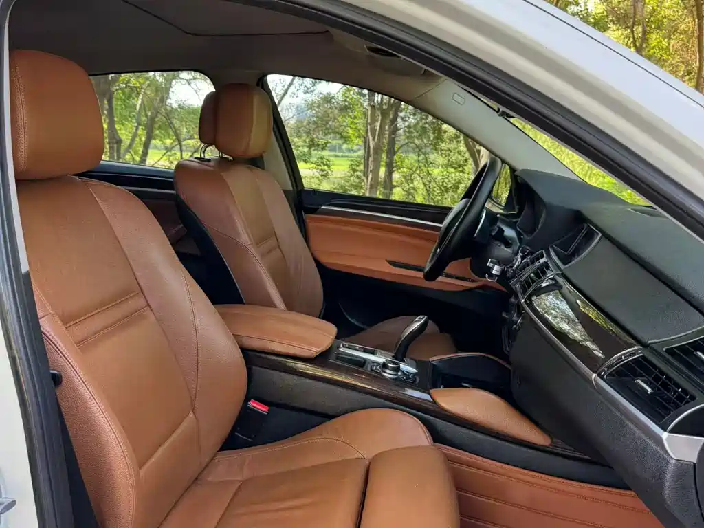 BMW X6 xDrive35 i