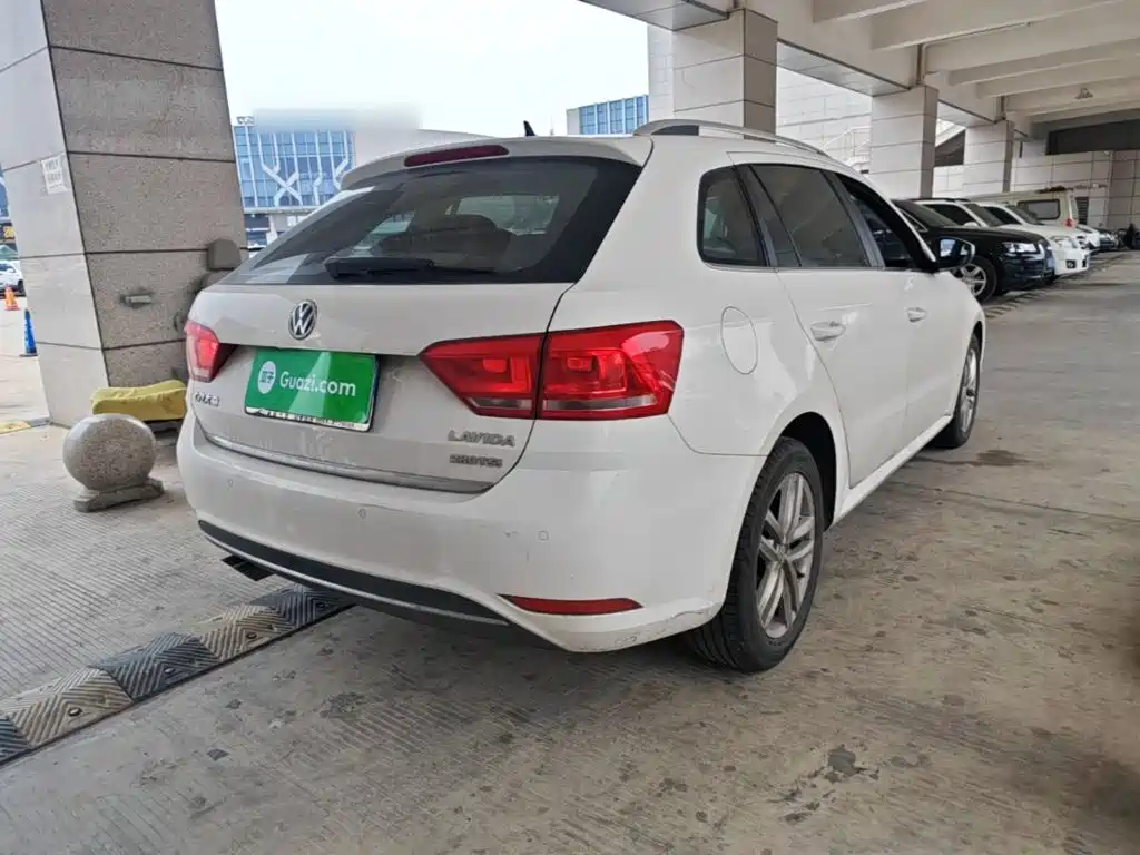 Gran Lavida 230 TSI DSG Comfort