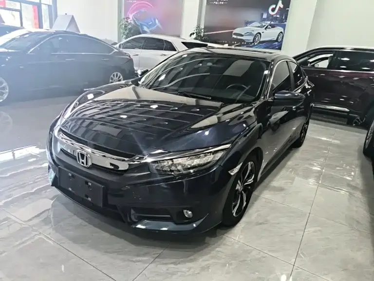 Honda Civic 220 TURBO CVT Distinguished