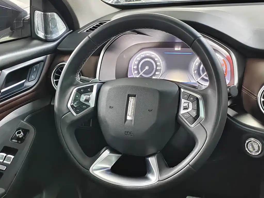 WEY VV6 2.0 T 2 WD Super Luxury CN-V