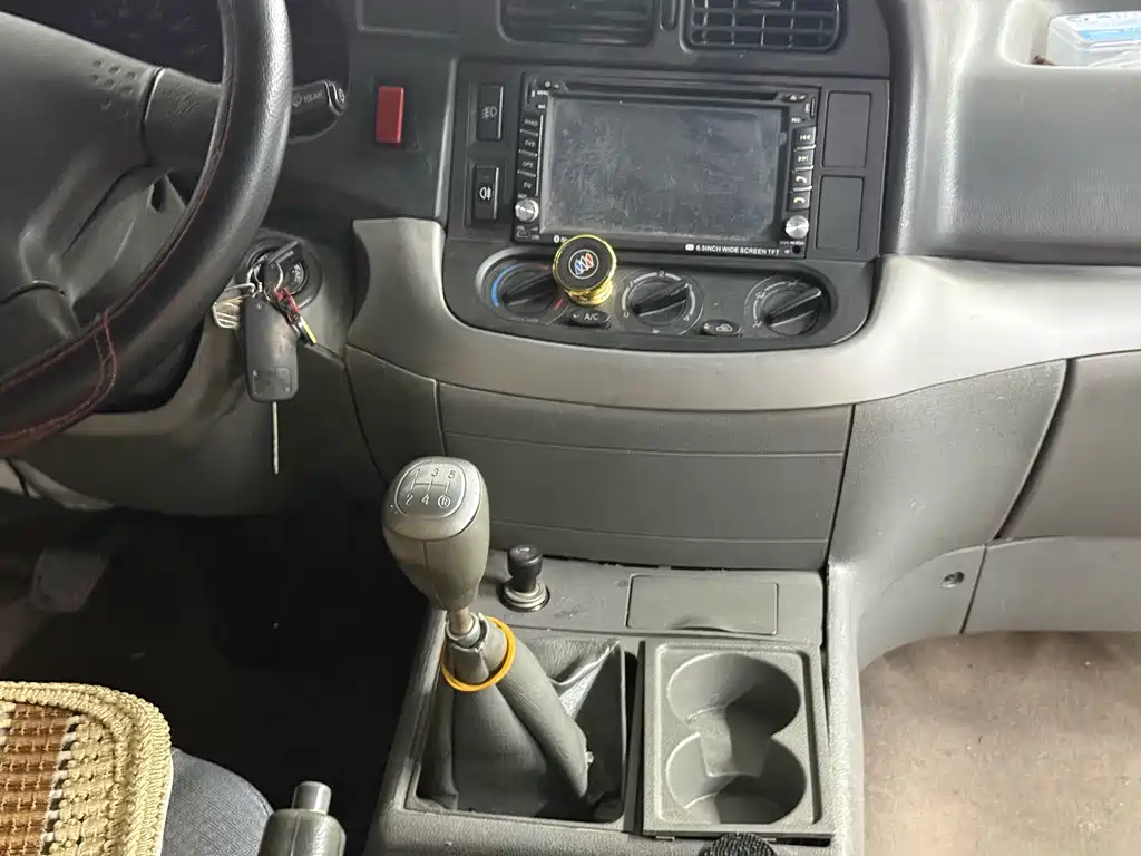 Jinbei Hiace 2.0 L 5 th Gen Express Business 4 G21 B