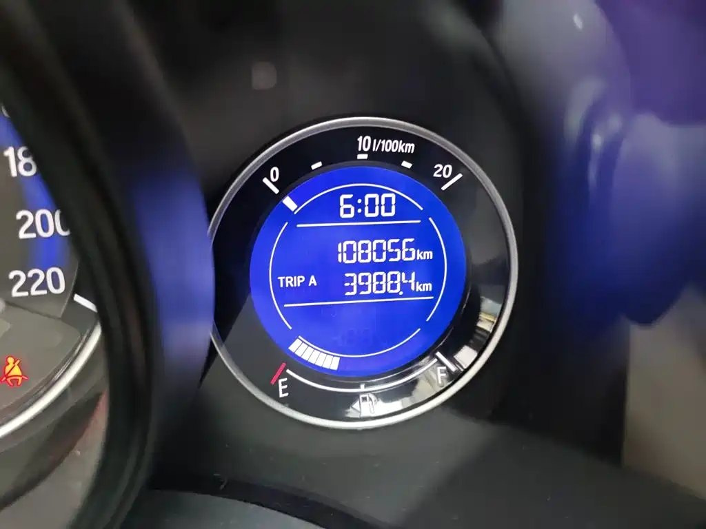Fit 1.5 L LXS CVT Comfort Sunroof