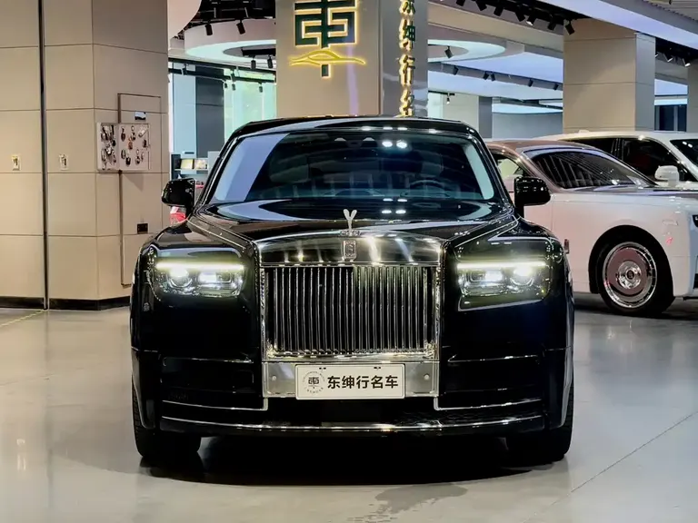 Rolls-Royce Phantom LWB Range Series II