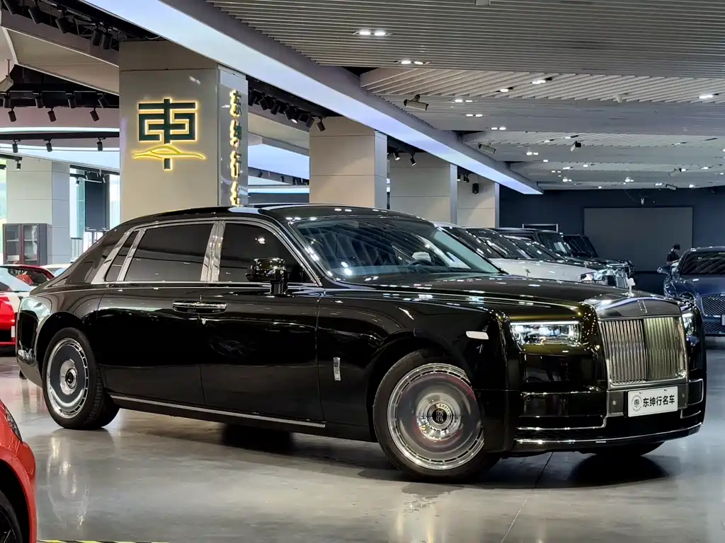 Phantom LWB Range Series II
