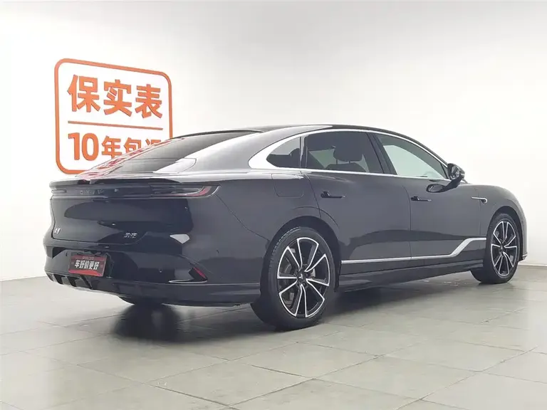 Voyah Zhuiguang PHEV 4 WD Ultra Long Range Flagship