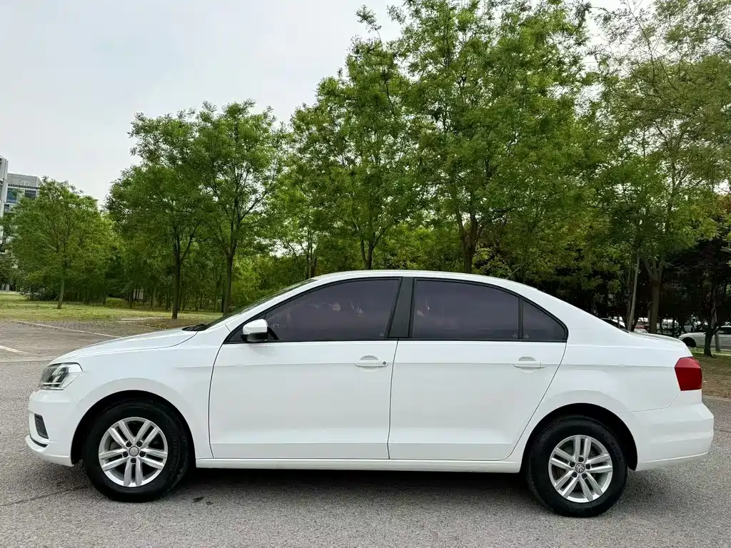 Jetta 1.4 L Manual Fashion