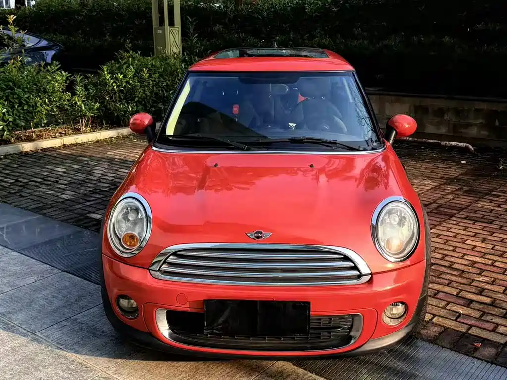 MINI 1.6 L ONE Limited 1 st Edition