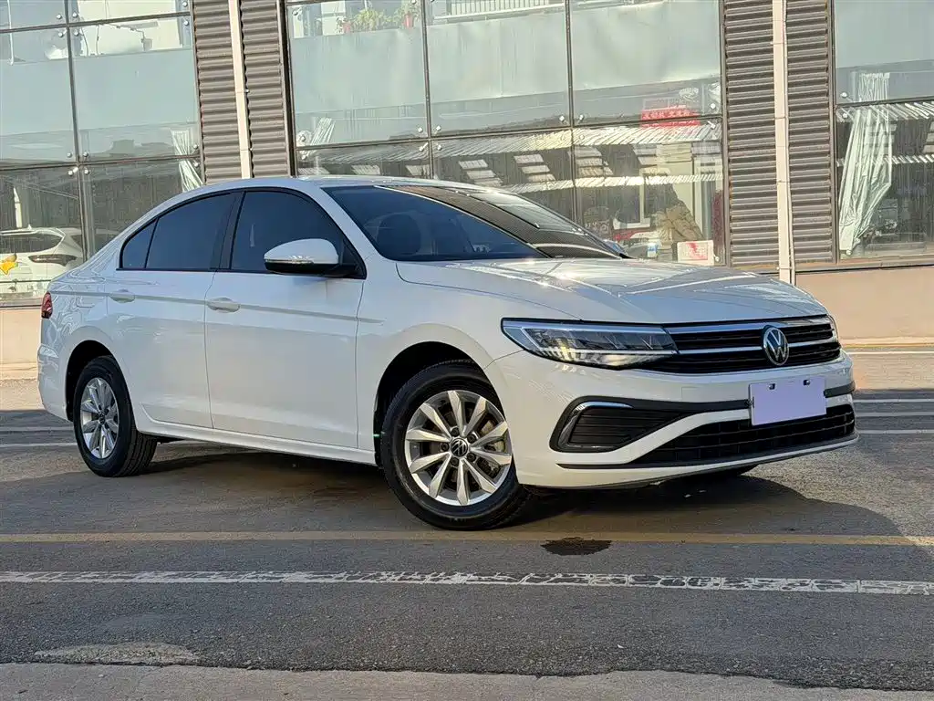 Bora 200 TSI DSG Smooth Travel