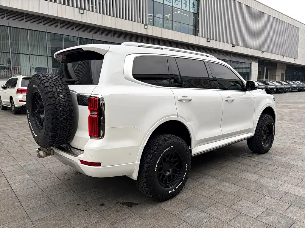 Tank 500 3.0 T Sport Realm 5-seat