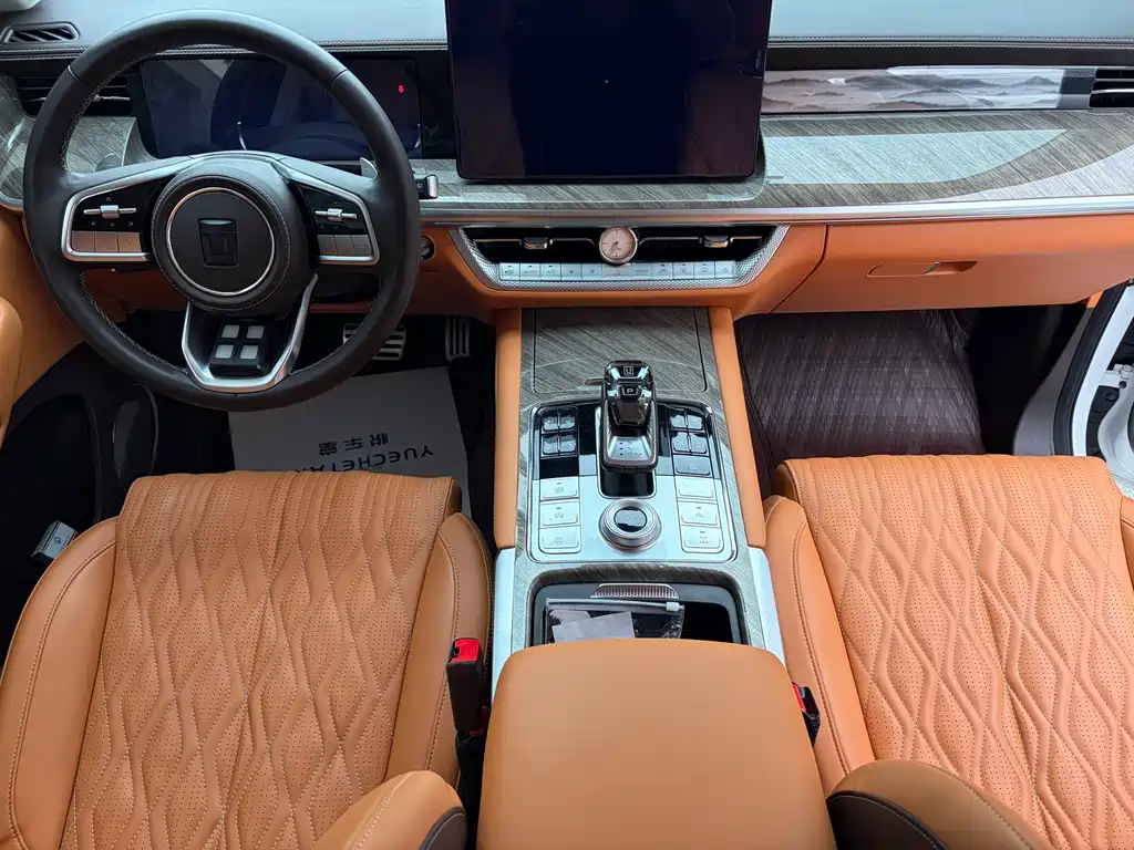 Tank 500 3.0 T Sport Realm 5-seat