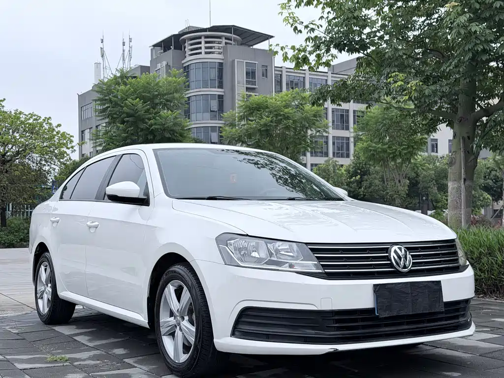 Lavida 1.6 L Auto Style