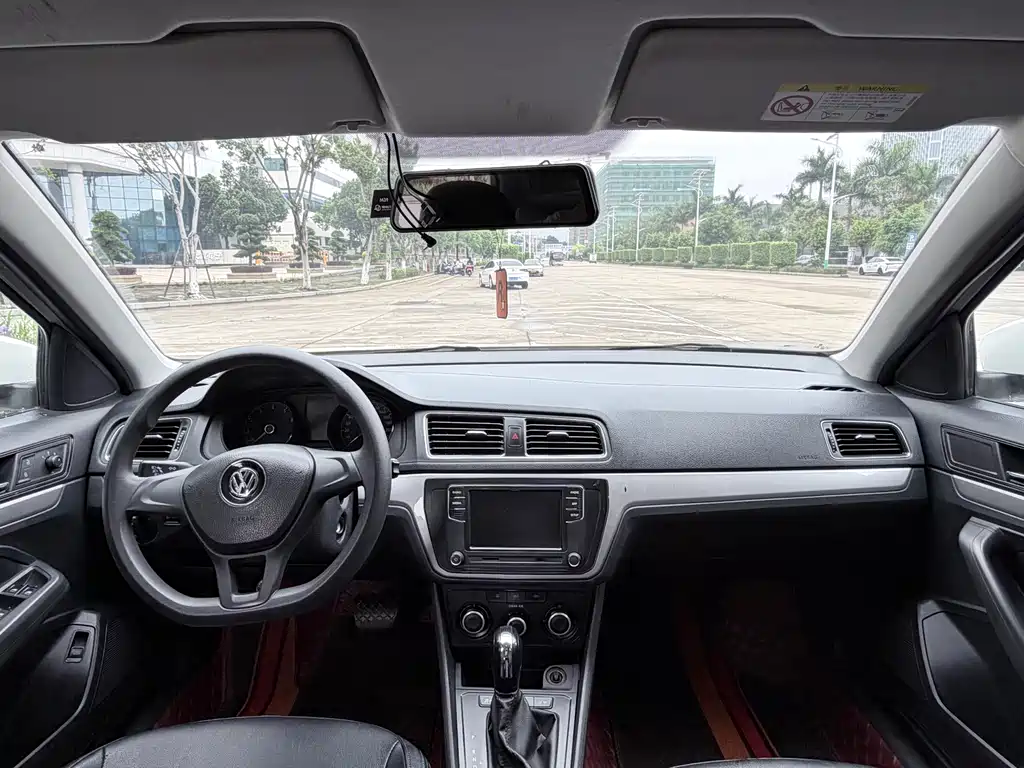 Lavida 1.6 L Auto Style