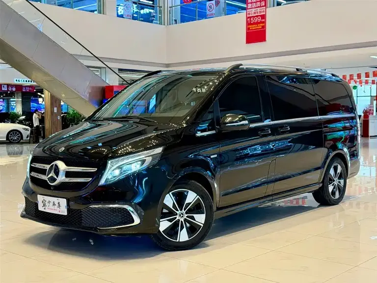 Mercedes-Benz V-Class V 260 Distinguished