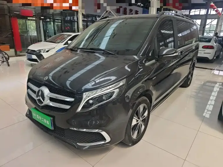 Mercedes-Benz V-Class V 260 Distinguished