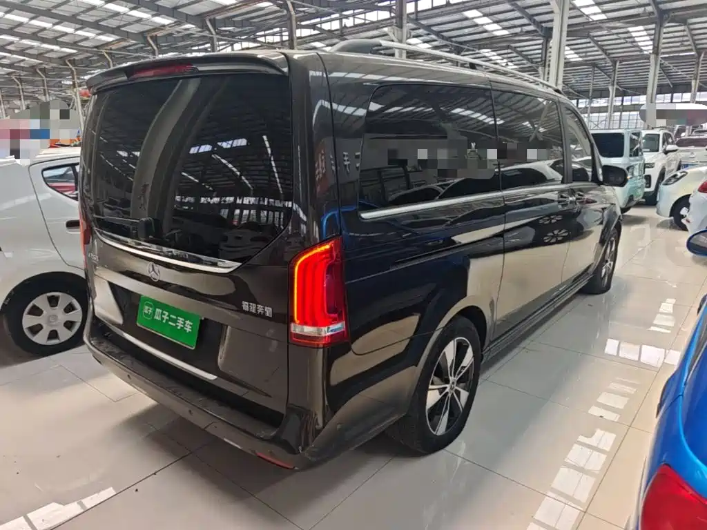 Mercedes-Benz V-Class V 260 Distinguished